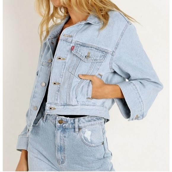NEW Levi's Loose Sleeve Cropped Jean Jacket - Picture 2 of 8